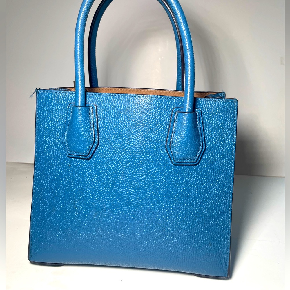 LE Michael Kors crossbody Bundle - Picture 7 of 16